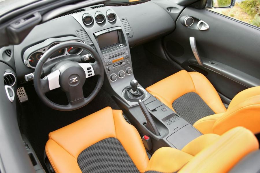  Nissan 350Z 2003 года  (фото 103 из 103)
